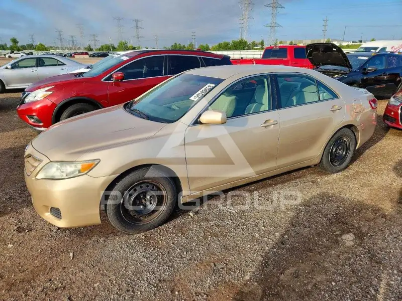 2011 Toyota CAMRY фото