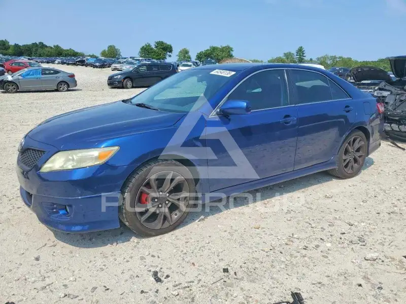 2011 Toyota CAMRY photo