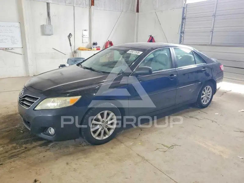2011 Toyota CAMRY photo