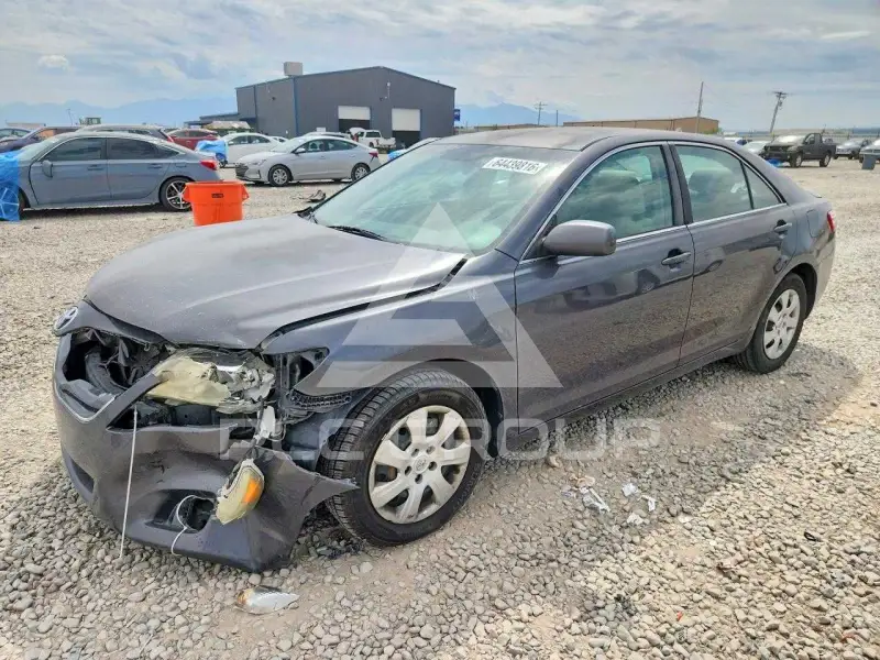 2011 Toyota CAMRY фото