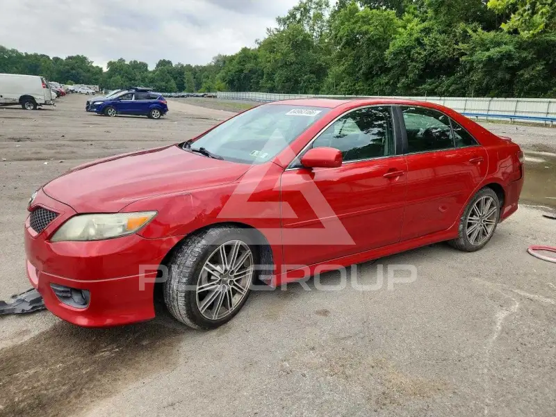 2011 Toyota CAMRY фото
