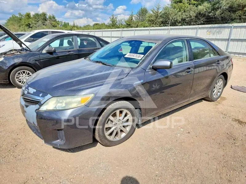 2011 Toyota CAMRY photo