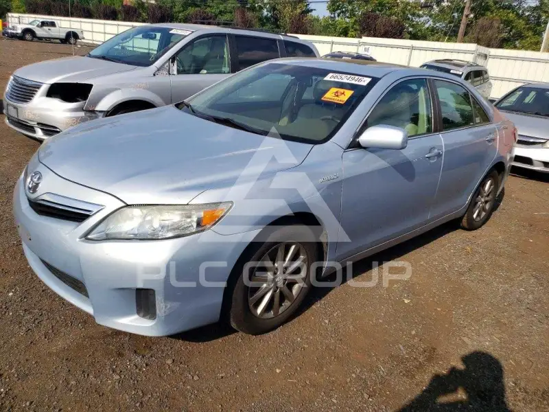 2011 Toyota CAMRY фото