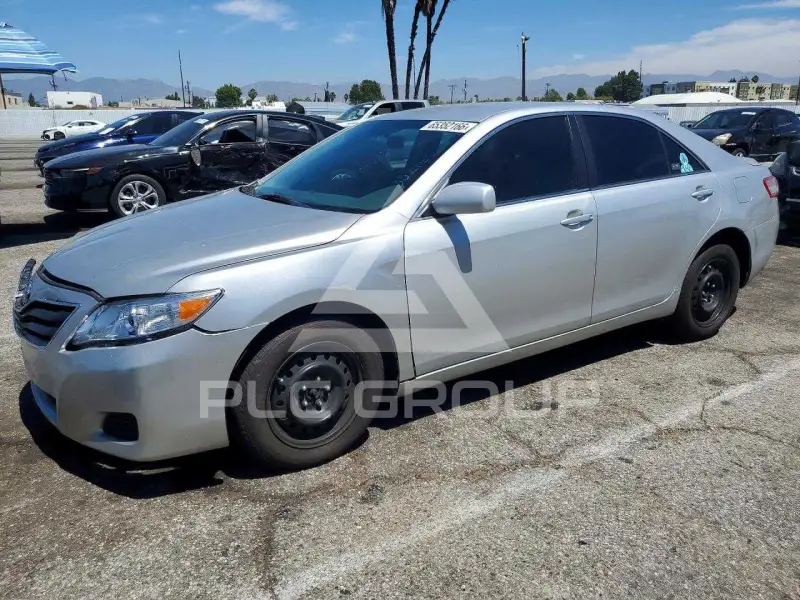 2011 Toyota CAMRY фото