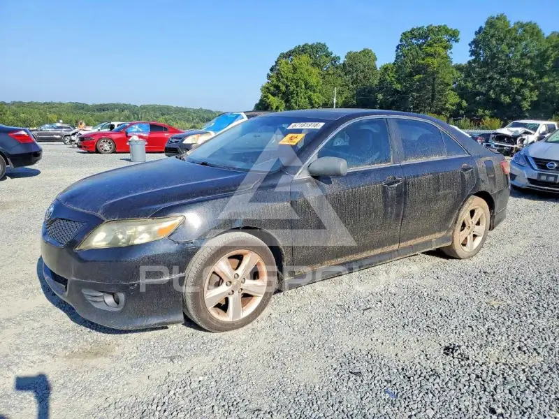 2011 Toyota CAMRY фото