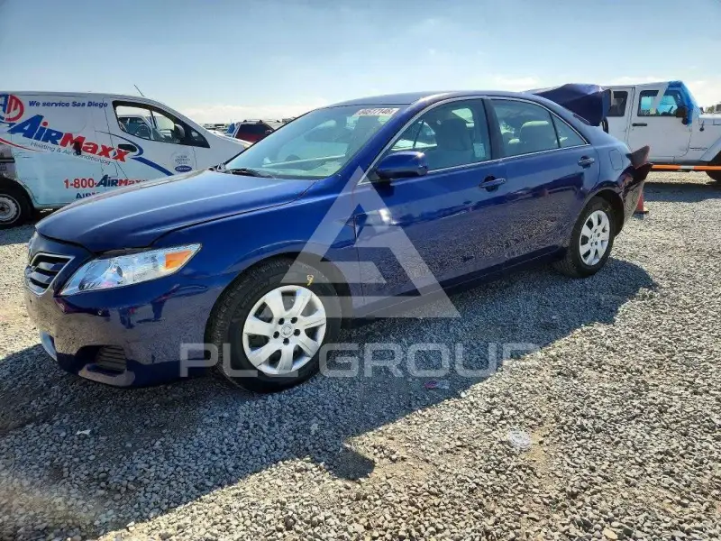2011 Toyota CAMRY фото