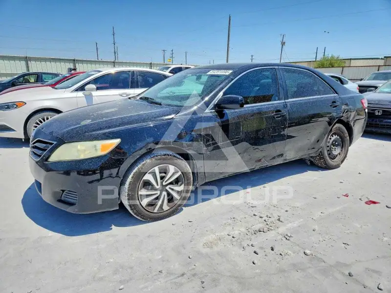2011 Toyota CAMRY фото