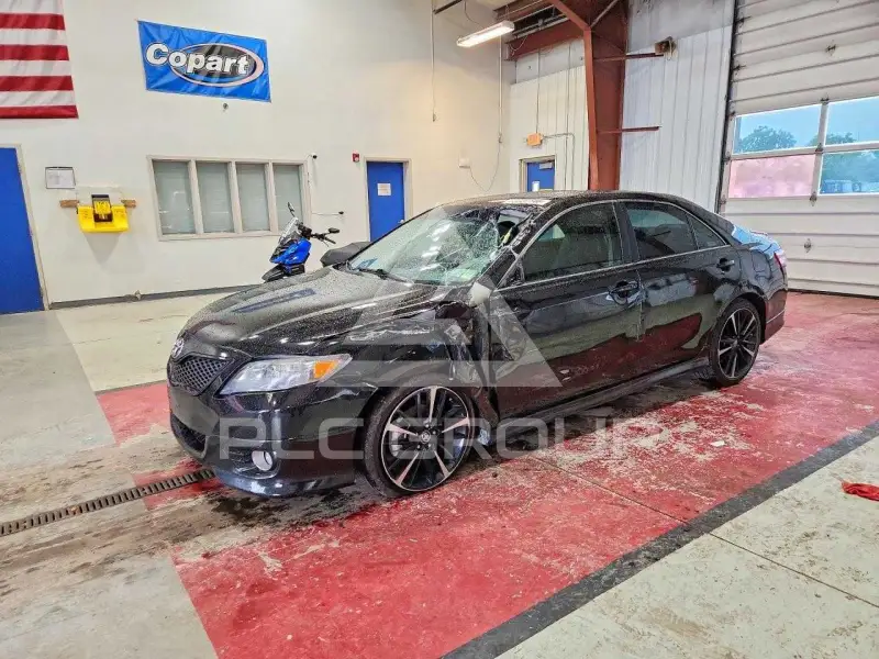 2011 Toyota CAMRY фото