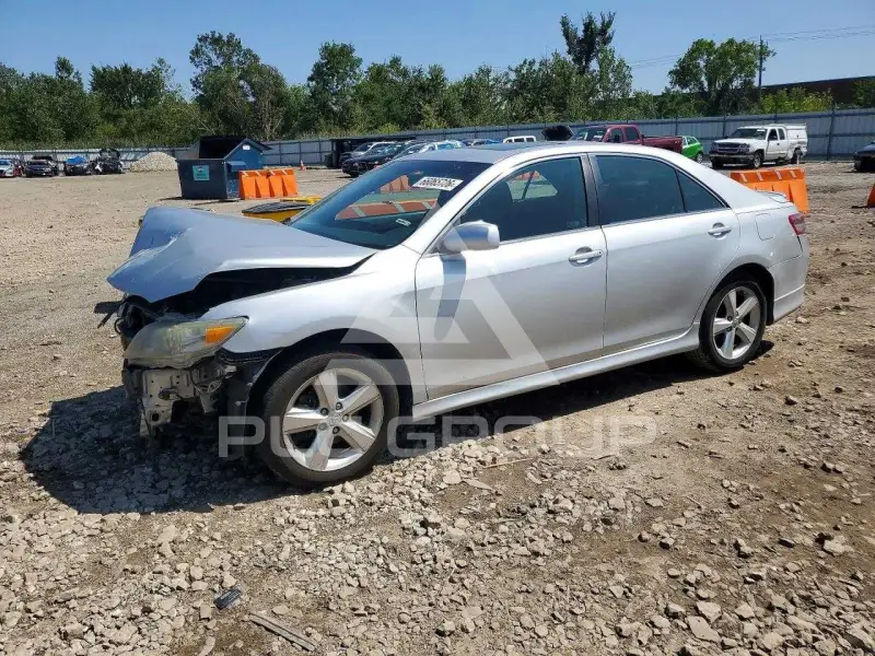 2011 Toyota CAMRY фото
