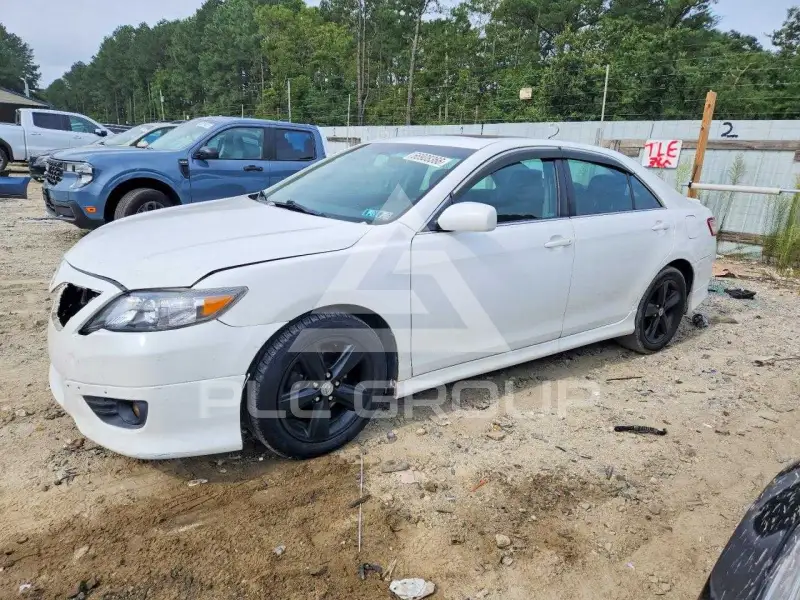 2011 Toyota CAMRY photo