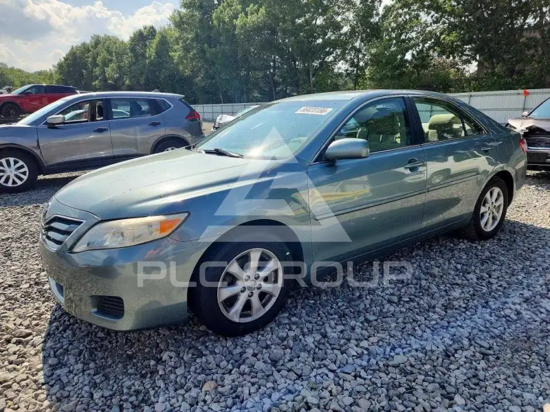 2011 Toyota CAMRY photo
