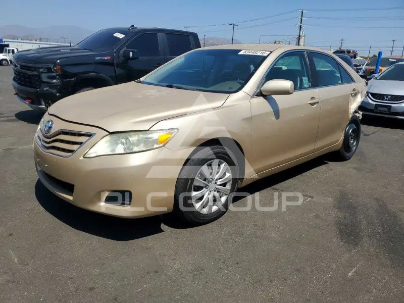 2011 Toyota CAMRY photo