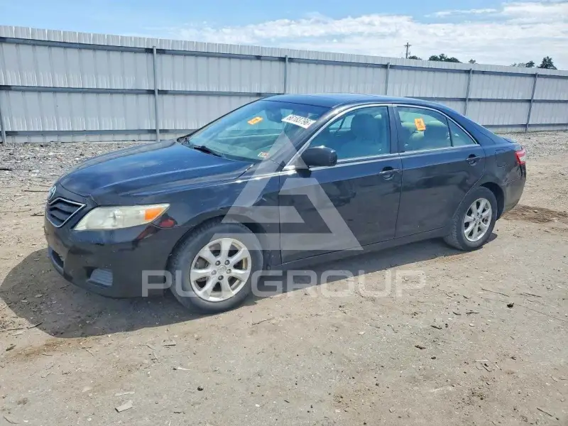 2011 Toyota CAMRY фото