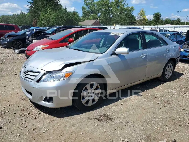 2011 Toyota CAMRY photo