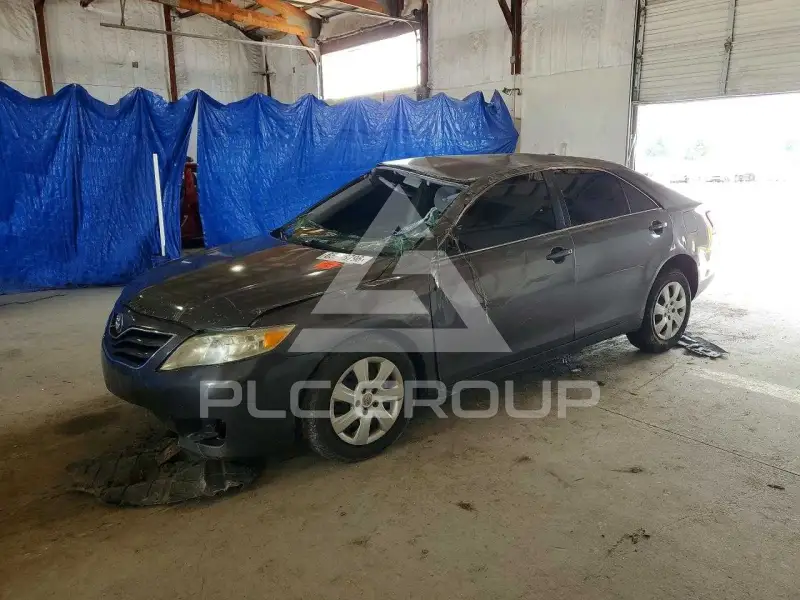 2011 Toyota CAMRY фото