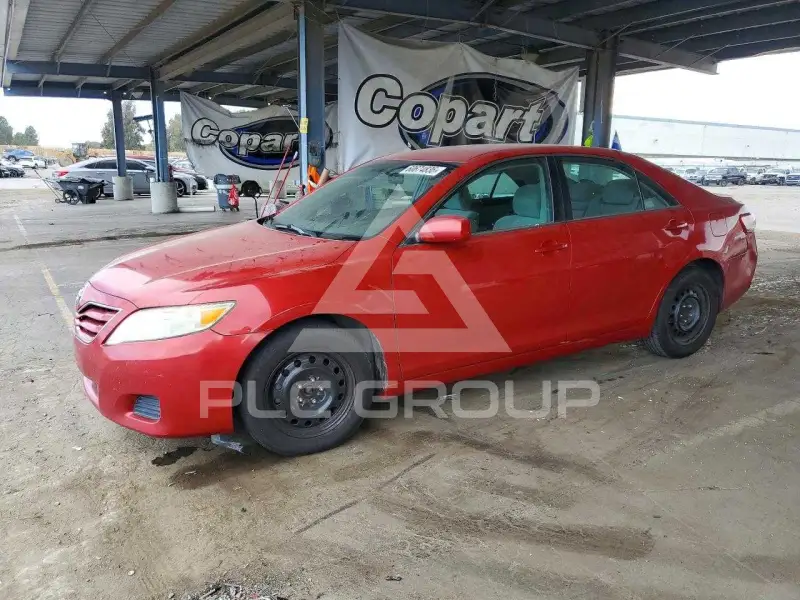 2011 Toyota CAMRY фото