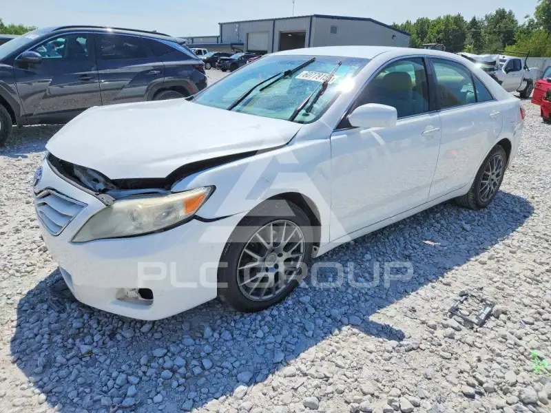 2011 Toyota CAMRY фото