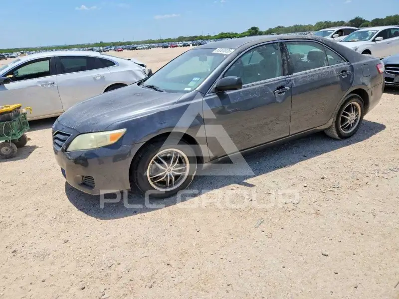 2011 Toyota CAMRY фото