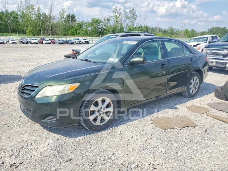 2011 Toyota CAMRY фото