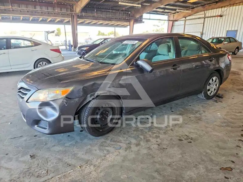 2011 Toyota CAMRY фото