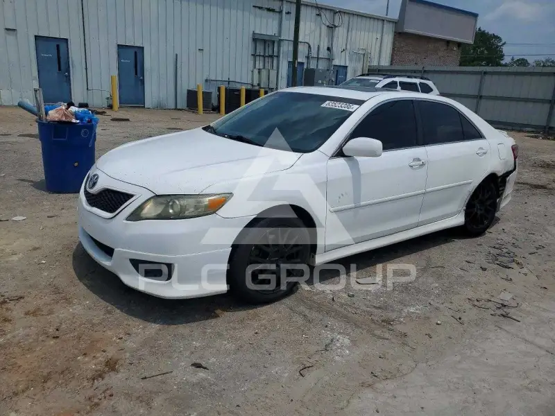 2011 Toyota CAMRY photo