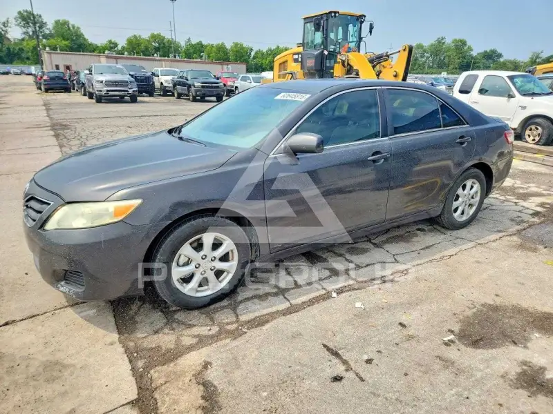 2011 Toyota CAMRY photo