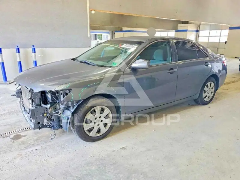 2011 Toyota CAMRY фото