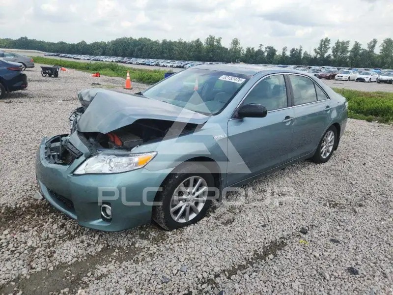 2011 Toyota CAMRY фото