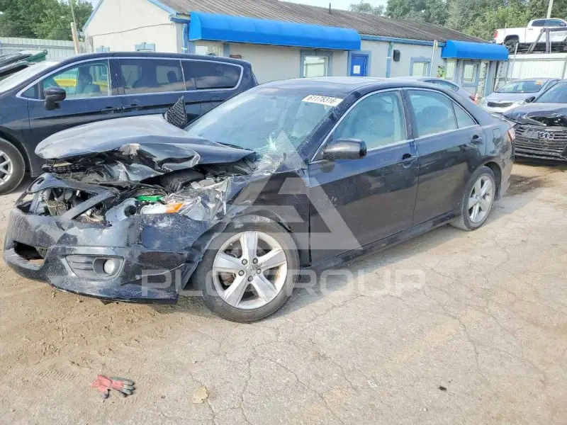 2011 Toyota CAMRY photo