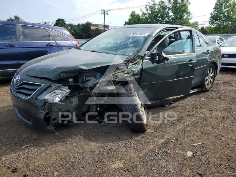 2011 Toyota CAMRY фото