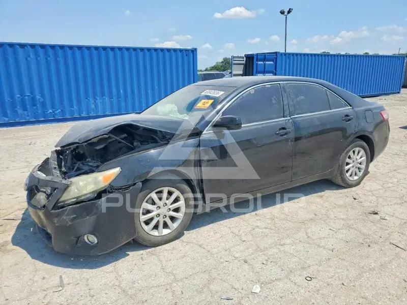 2011 Toyota CAMRY фото