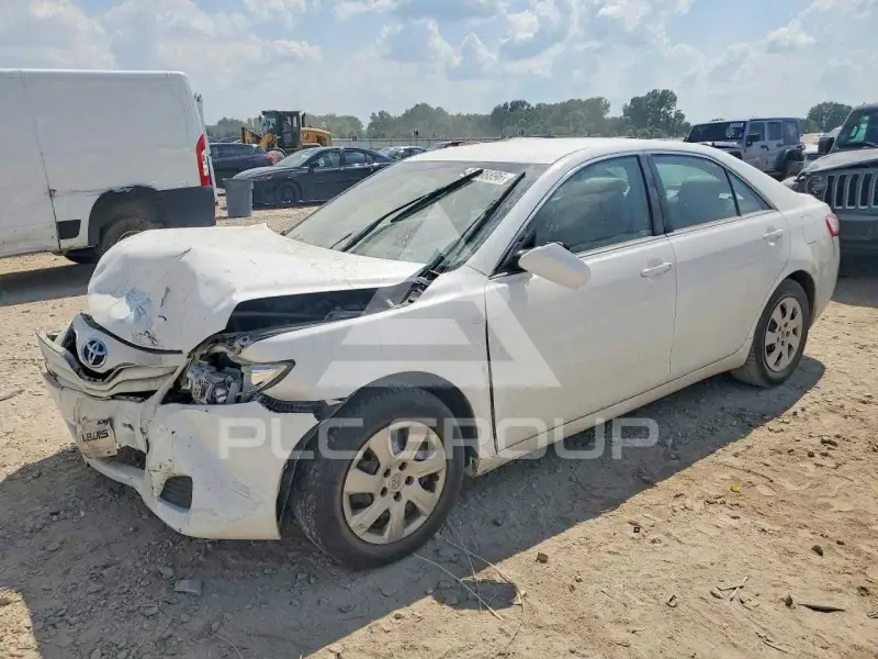 2011 Toyota CAMRY фото