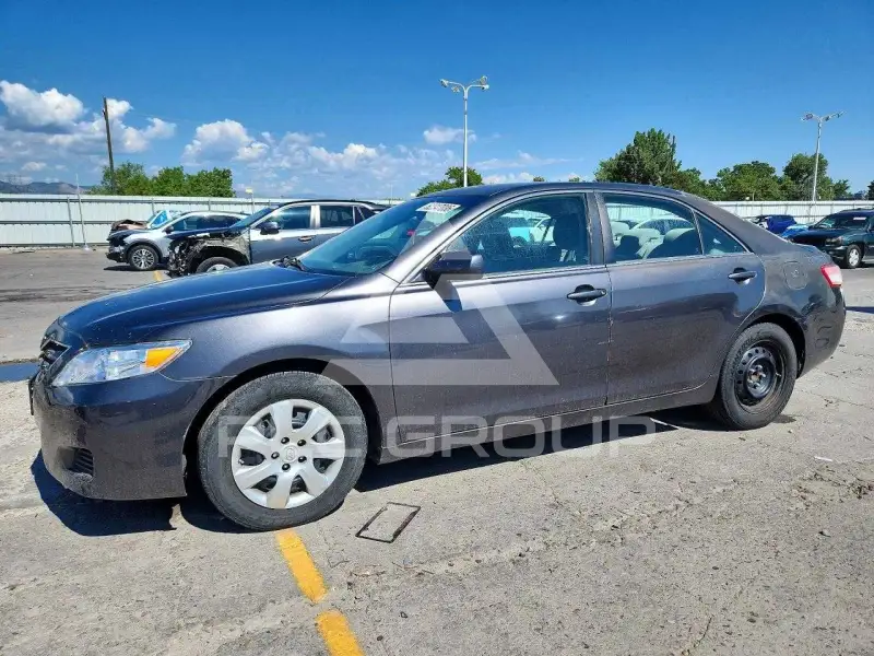 2011 Toyota CAMRY photo
