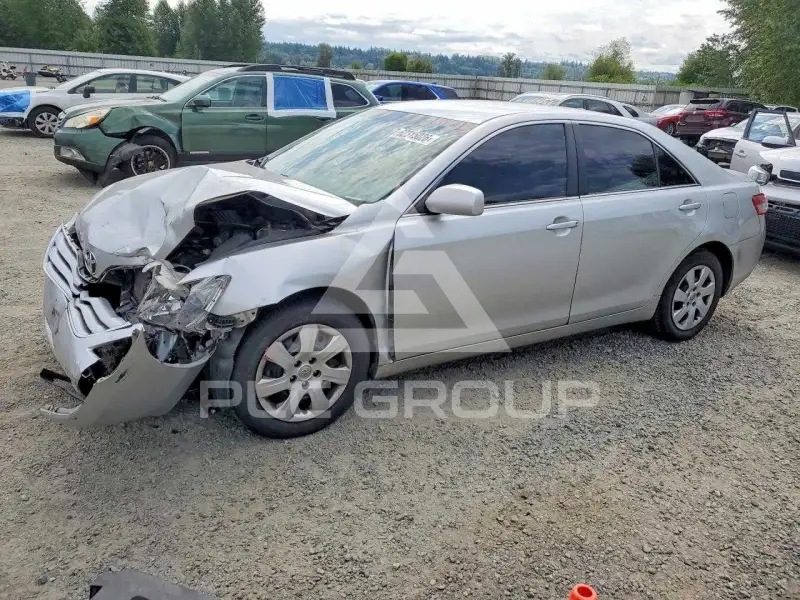 2011 Toyota CAMRY фото