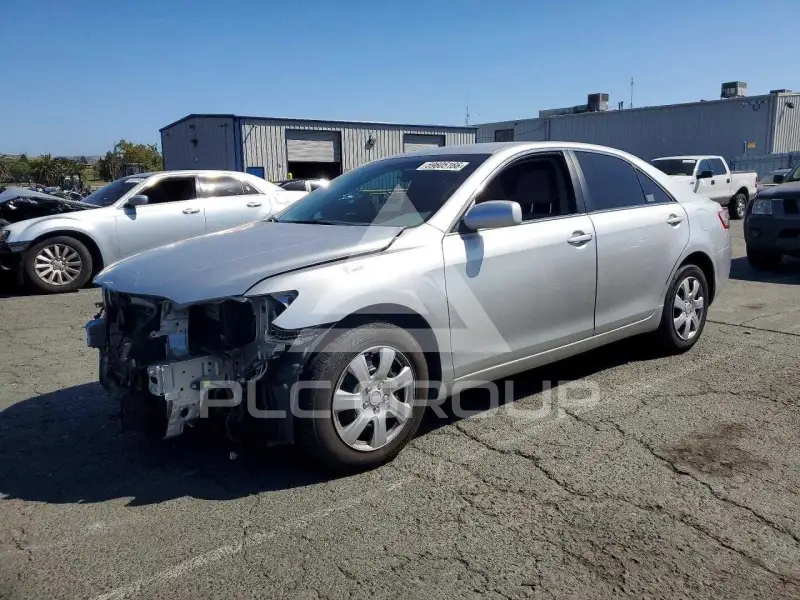 2011 Toyota CAMRY фото