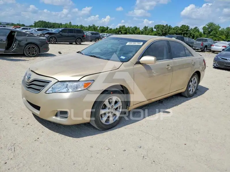 2011 Toyota CAMRY фото