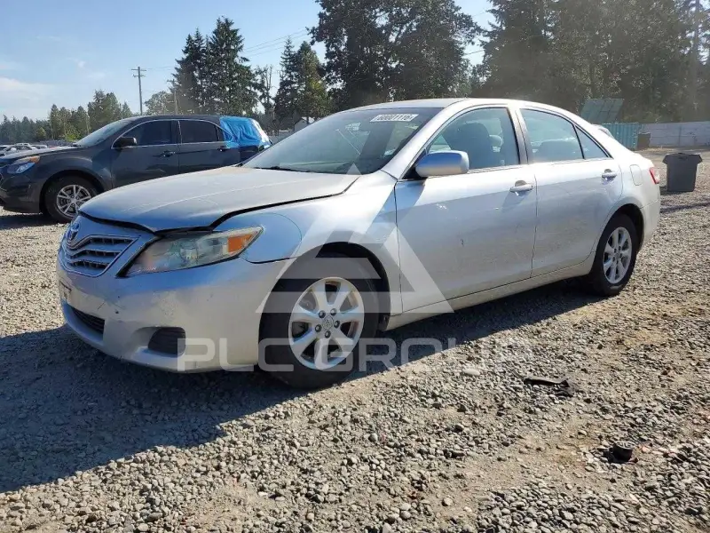 2011 Toyota CAMRY photo
