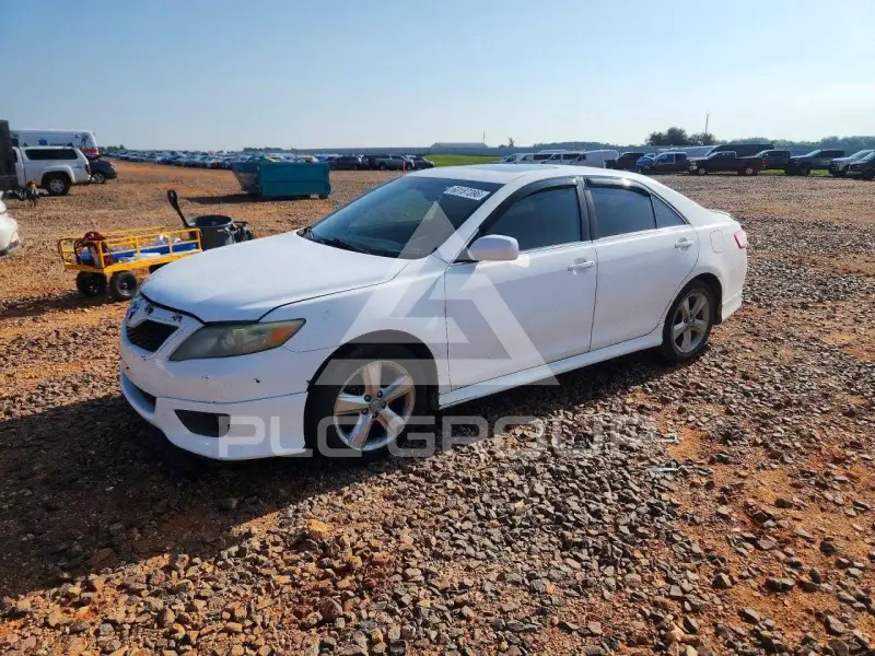 2011 Toyota CAMRY photo
