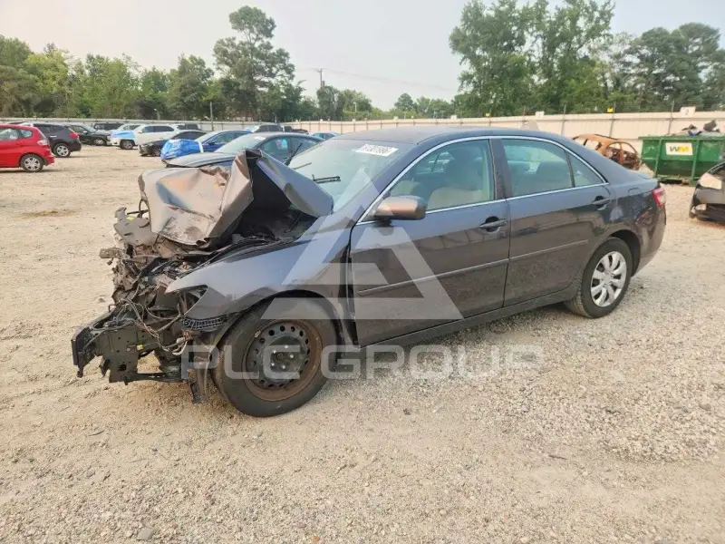 2011 Toyota CAMRY photo