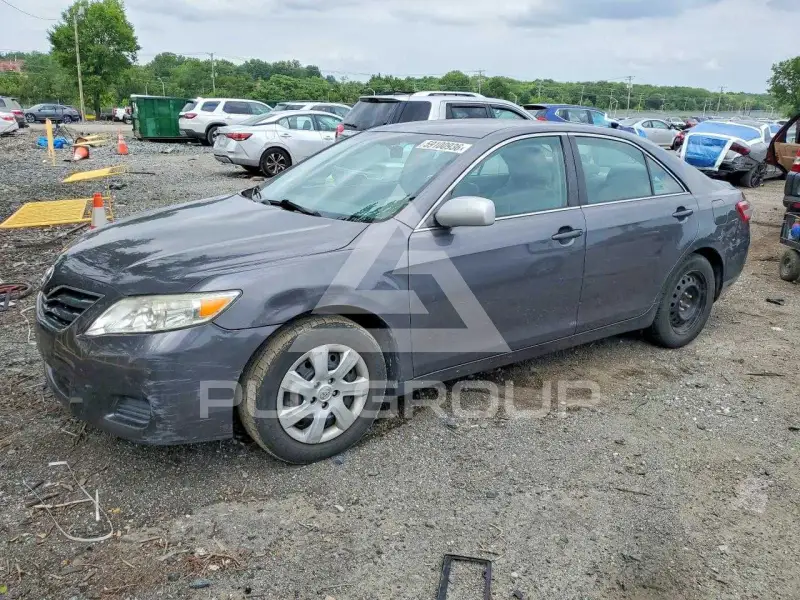 2011 Toyota CAMRY photo