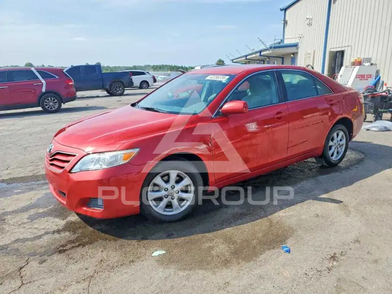 2011 Toyota CAMRY фото