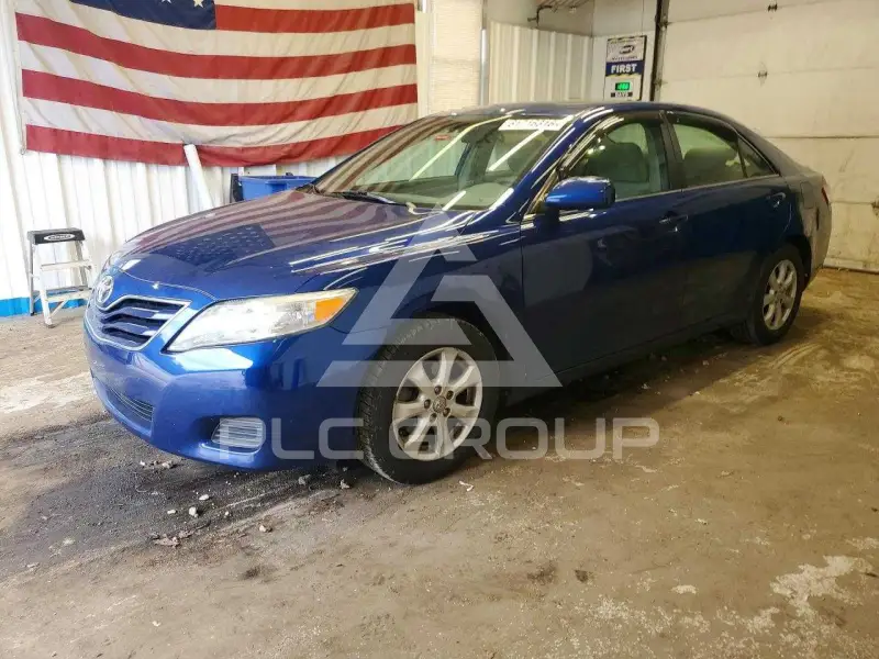 2011 Toyota CAMRY фото