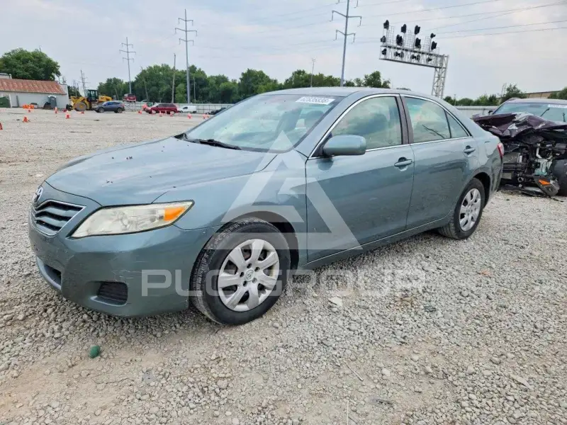2011 Toyota CAMRY фото