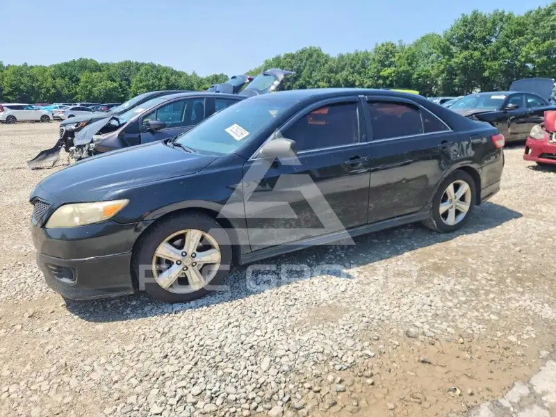 2011 Toyota CAMRY фото