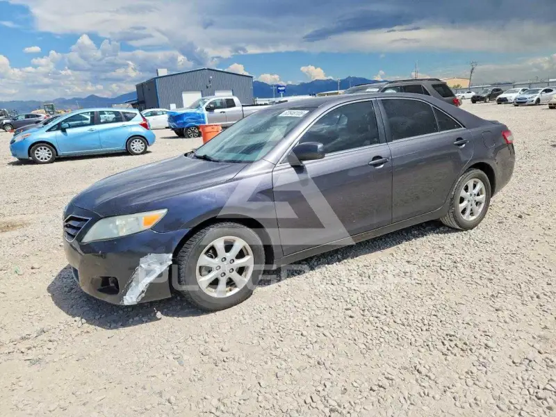 2011 Toyota CAMRY фото