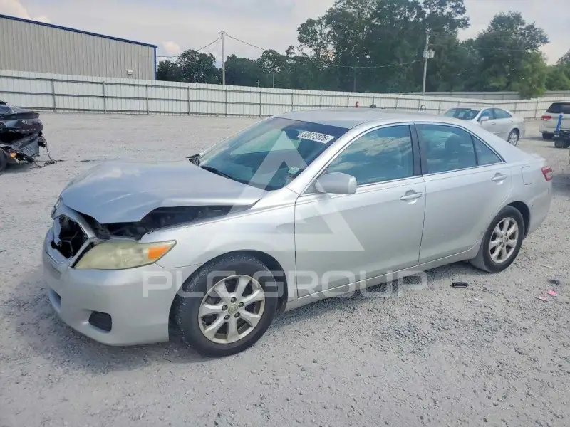 2011 Toyota CAMRY фото