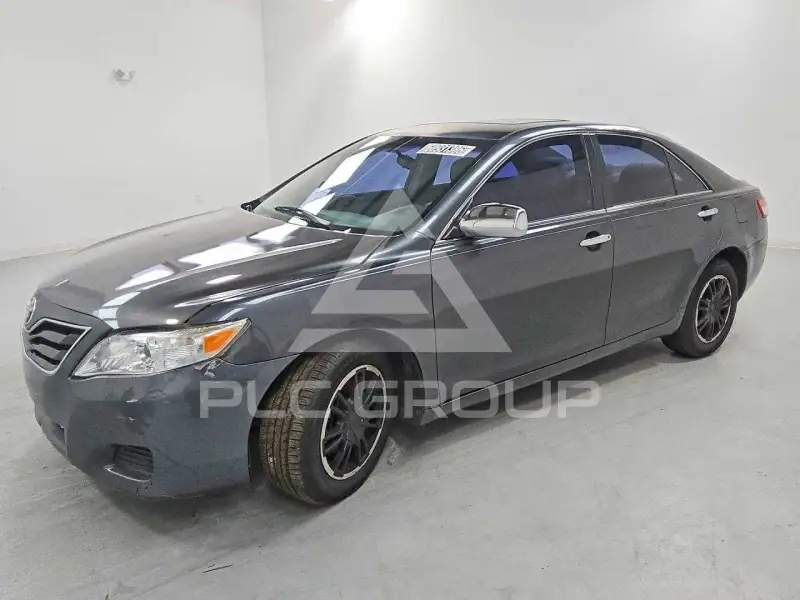 2011 Toyota CAMRY фото