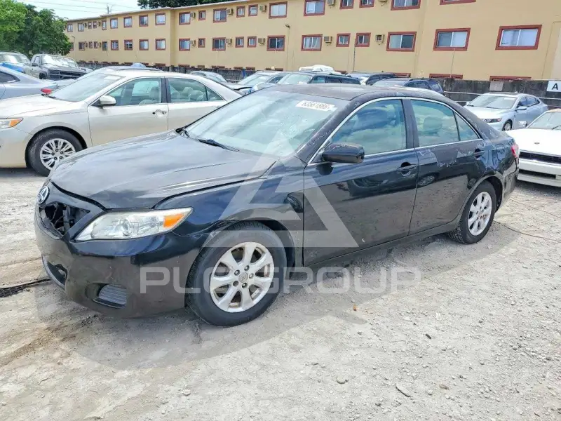 2011 Toyota CAMRY фото