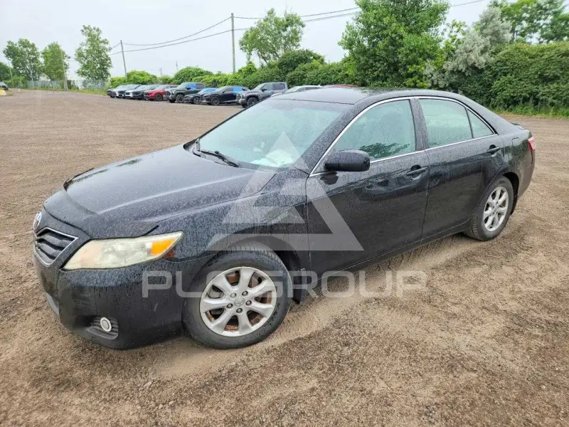 2011 Toyota CAMRY фото