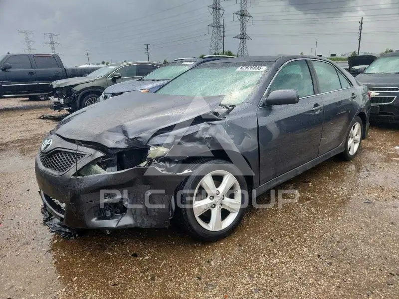 2011 Toyota CAMRY photo